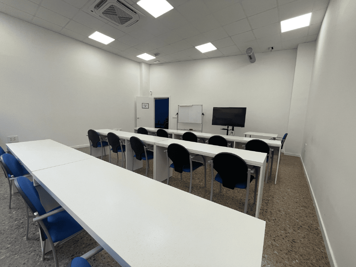 STUDY HUMAN RESOURCES IN SPAIN 3