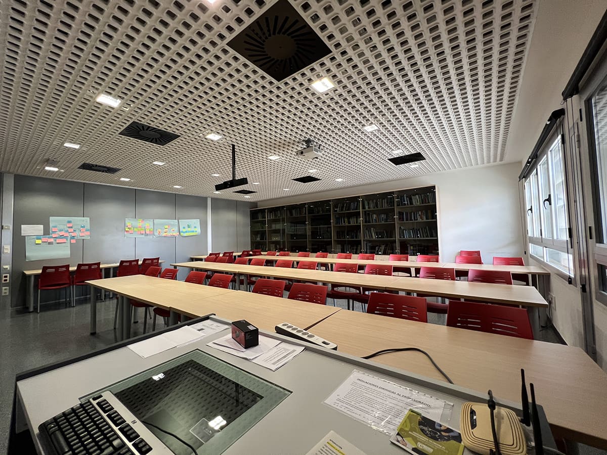 Study Big Data And Artificial Intelligence in Spain 4