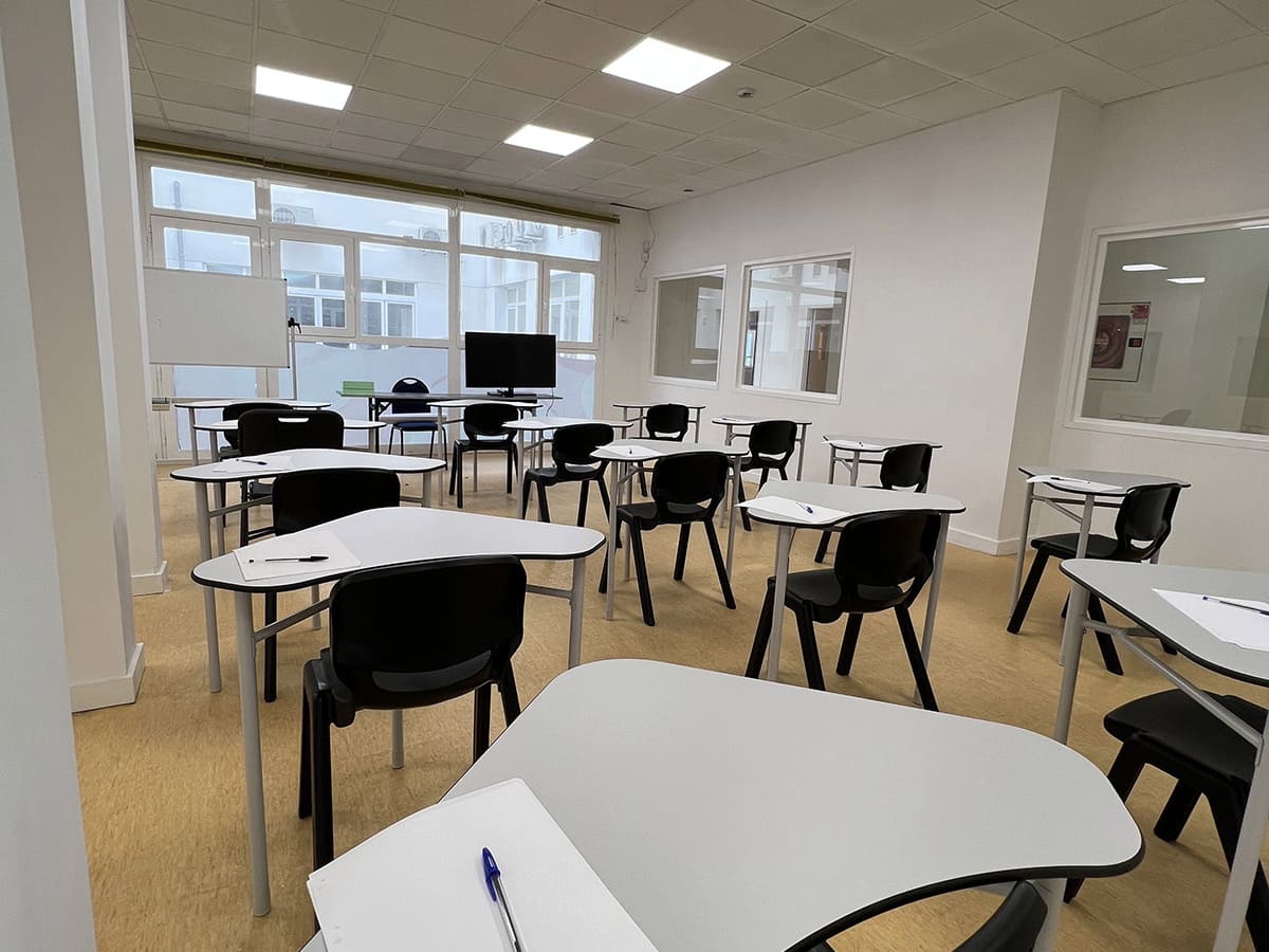 Study Primary Education Teacher in Spain 1